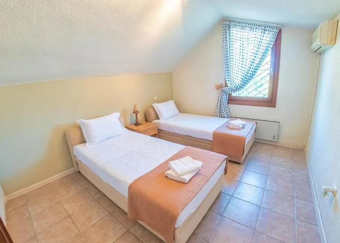 Villa Sani Lili 3 *