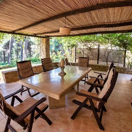Sani Lili 3 Villa